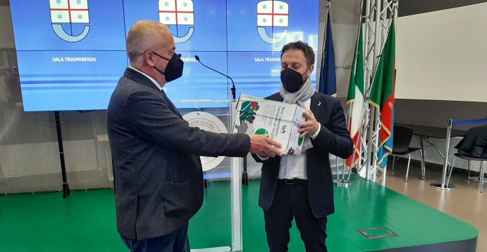 “Non lasciamo campo ai cinghiali”: Cia Liguria consegna al vicepresidente Piana oltre 6.000 firme per cambiare la legge regionale